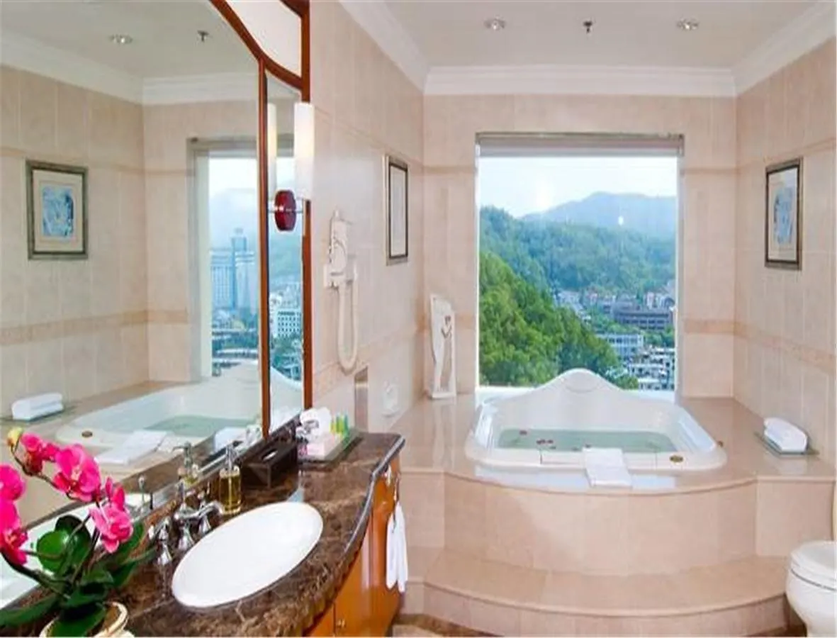 Zhuhai 2000 Years Hotel