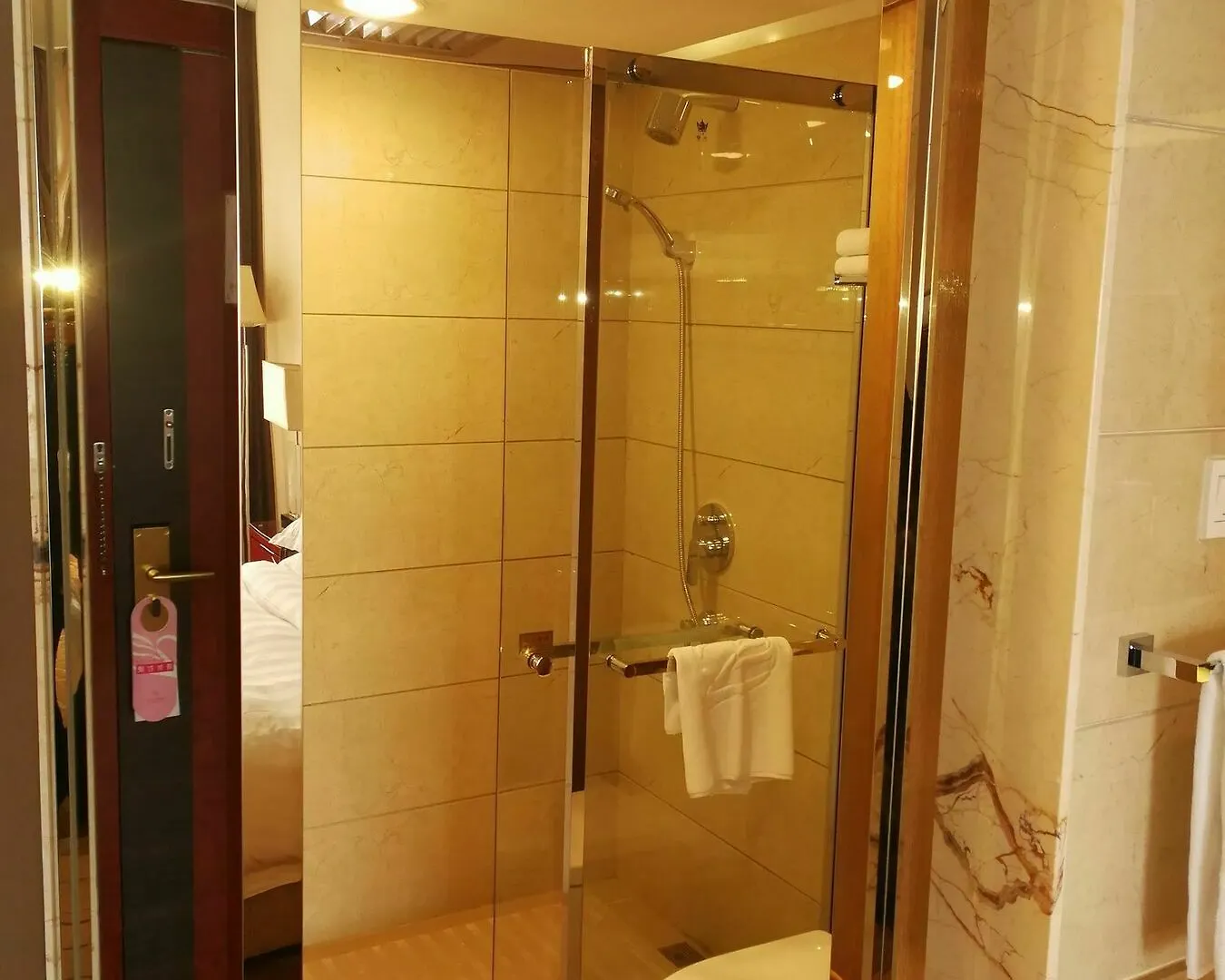 ***  Zhuhai 2000 Years Hotel China