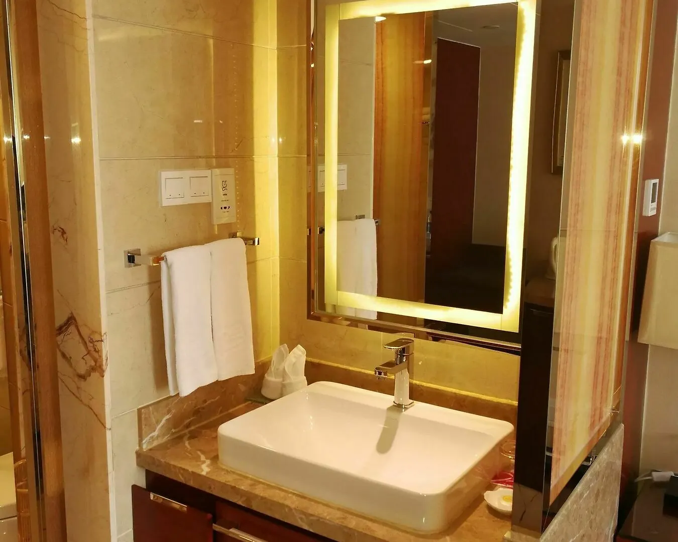 Zhuhai 2000 Years Hotel